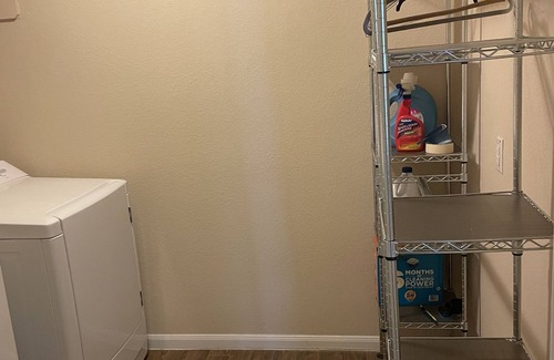 Pflugerville Casa | Single home with 5 bedrooms sleep 10 at a corner lot, fully garage to use