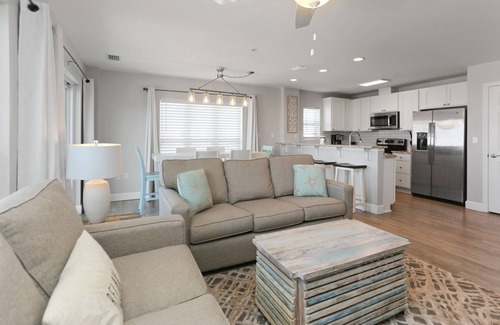 Mexico Beach Condominio | Single Level Gulf Front Condo on West End of MXB with Pool ~ Surfside 15