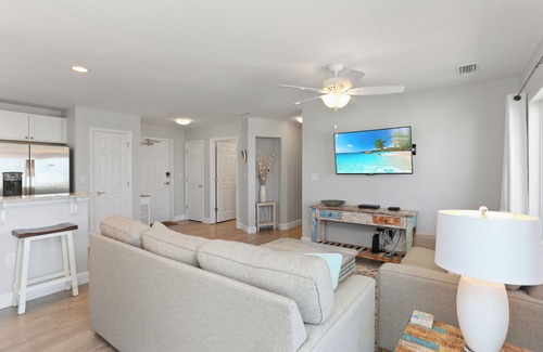 Mexico Beach Condominio | Single Level Gulf Front Condo on West End of MXB with Pool ~ Surfside 15