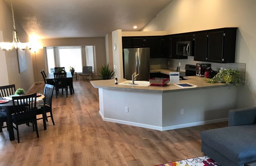 Bull Mountain Casa | Single Level Beautiful Modern New Home