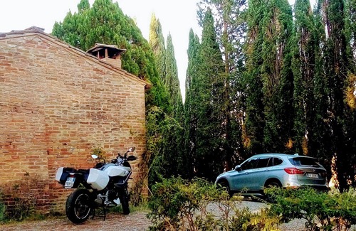 Siena Casa | SINGLE ROOM WITH PRIVATE BATHROOM