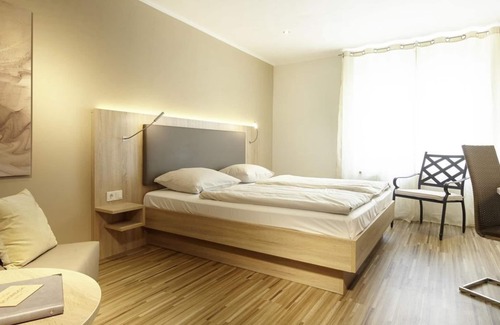 Schweich Casa | Single room with shower and WC - Hotel "Zum Stern"