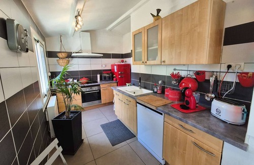 Tamaris Casa | Villa de 2 dormitorios en una sola planta, aire acondicionado, internet playas y tiendas cerca