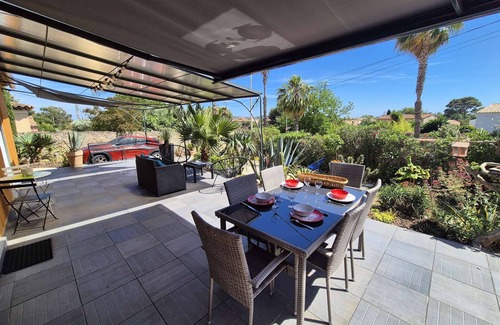 Tamaris Casa | Villa de 2 dormitorios en una sola planta, aire acondicionado, internet playas y tiendas cerca