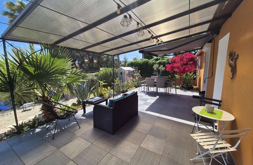 Tamaris Casa | Villa de 2 dormitorios en una sola planta, aire acondicionado, internet playas y tiendas cerca