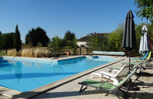 Lorignac Cabaña | Casa rural de 1 sola planta 5 personas wifi de 3 habitaciones piscina de verano