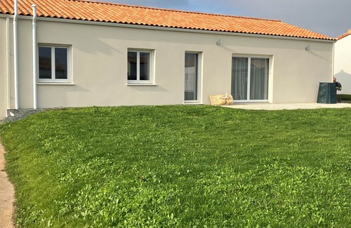 Petosse Casa | Single-storey house in quiet subdivision