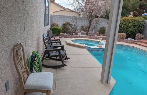 North Las Vegas Casa | Single-Story house with Pool