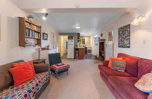 Turangi Casa | Singlee - Turangi Holiday Home