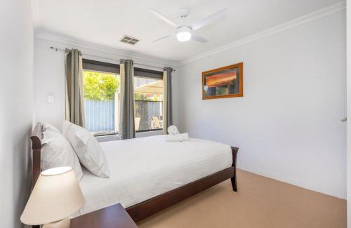 Singleton Casa | Singleton Impressions