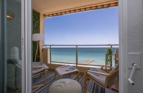 Puig Apartamento | SingularStays El Puig Beach II