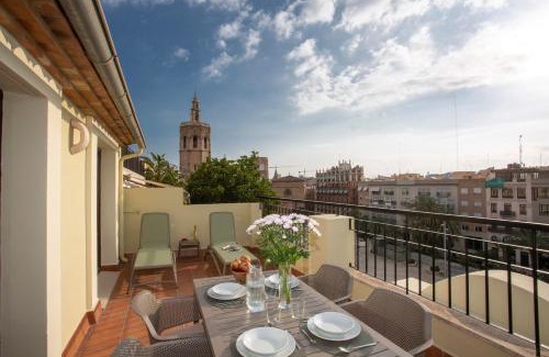 Ciutat Vella Apartamento | SingularStays Ático Reina Catalina