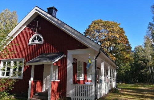 Hogsby Municipality Apartamento | Sinnerskog - Urlaub im alten Bahnhof