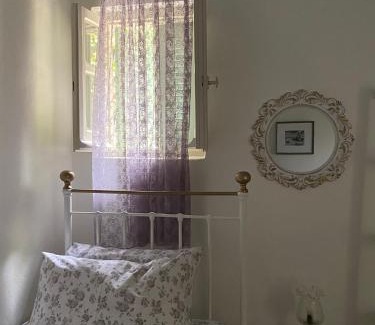 Sinarades Casa | Siora Nina charming stone house near Agios Gordios