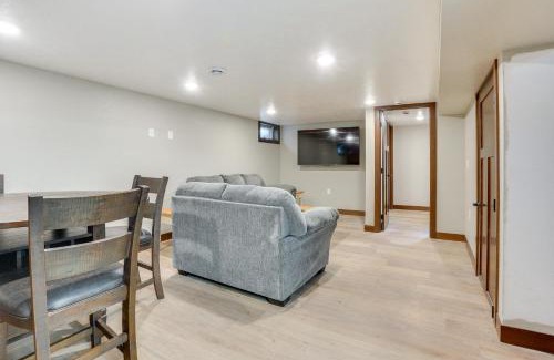 Sioux Falls Casa | Sioux Falls Home Near Downtown 2 Living Areas!