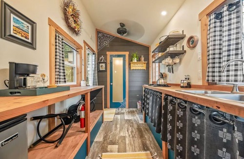 Sherwood Apartamento | ¡PARA ESTRENAR! Pequeña casa temática del vino en el bosque cerca de bodegas