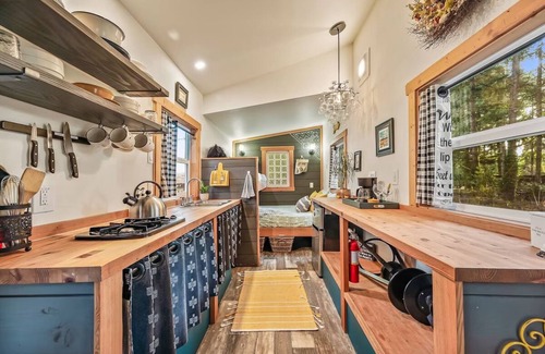 Sherwood Apartamento | ¡PARA ESTRENAR! Pequeña casa temática del vino en el bosque cerca de bodegas