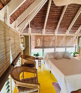 Maria Chalet De Esquí | Siquijor Bungalows and Suzuki Jimny included