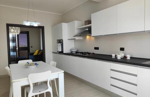 Tiche Apartamento | Siracusa Suite, AC + Wi-Fi + Free Private Parking