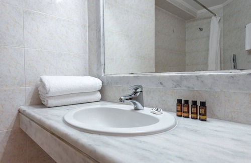 Petaloudes Complejo | Sirene Beach Hotel - All Inclusive