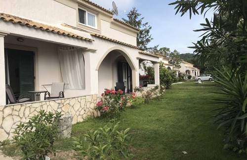Almiros Beach Casa | SIRIOS VILLAS υτόνομες παραθαλάσσιες βίλες