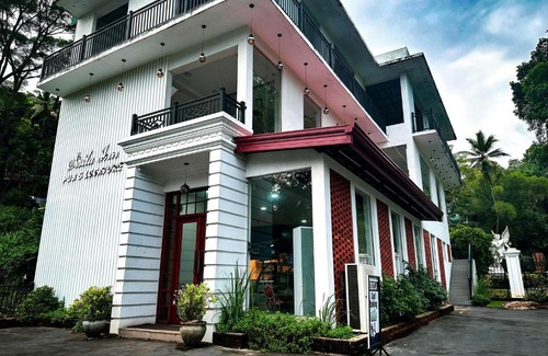 Warakapola Casa | Sisila Inn & Restaurant