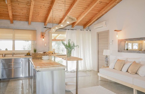Arzachena Villa | Sispantu Sa 'oghe 'e su 'entu Cottage