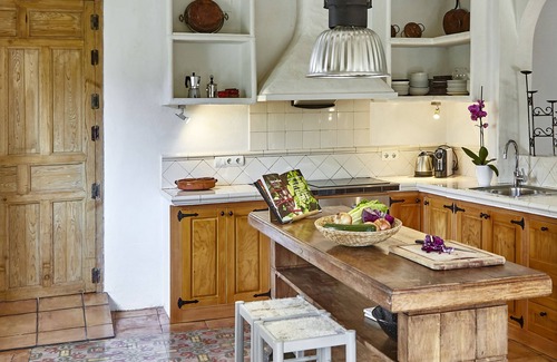 Canyelles Casa | Sitges Hill Retreats - Masia Nur: 22 bedrooms divided over 9 houses, 44 guests