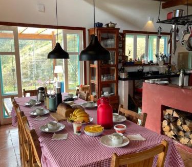 Cunha Casa | Sitio Ahimsa Cunha SP - Casa Familia na Montanha - Refúgio na natureza com rio, trilhas e passeios a cavalo - Vizinhos do parque estadual da serra do mar - Acesso pela estrada que conecta Parati-RJ e Cunha-SP