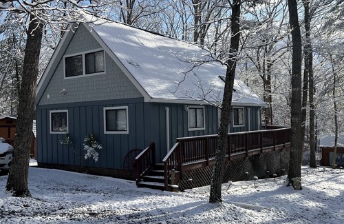 Bergton Casa | Six Acre Mountain Chalet w/ She-Shed by ski resort