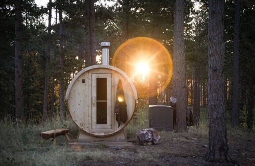 Deadwood Cabina | Six Pines Lodge near Spearfish, SD
