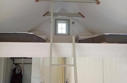 Floby Casa | Sjögårdens gästhus med sovloft