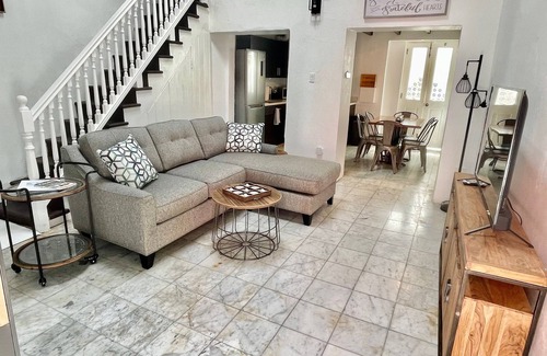 Catedral Casa | SJBC- House in Old San Juan