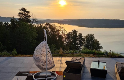 Tyreso O Casa | Skärgårdsvilla & Stuga, Bastu spa 30 min Stockholm