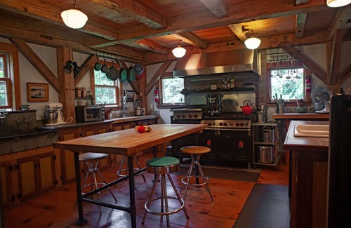 Orleans Casa | Skaket Beach - 4 BR / 3 BA - Post y Beam Walk to Skaket