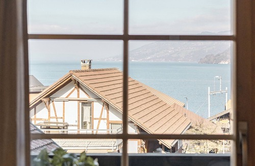 Leissigen Apartamento | Skandi Lodge with lake view near Interlaken