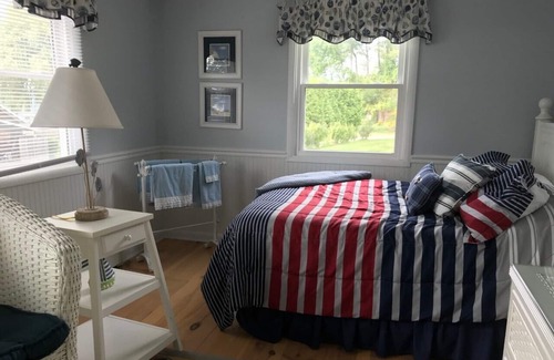 Skaneateles Cabaña | Skaneateles Cottage , East side of Lake @ 5 Mile Point
