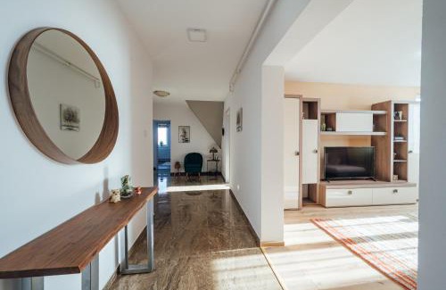 Odorheiu Secuiesc Apartamento | SkarabeuS
