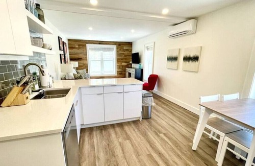 Meaford Apartamento | "Ski" at Hills Meaford | 2BD Suite + Bunk Beds