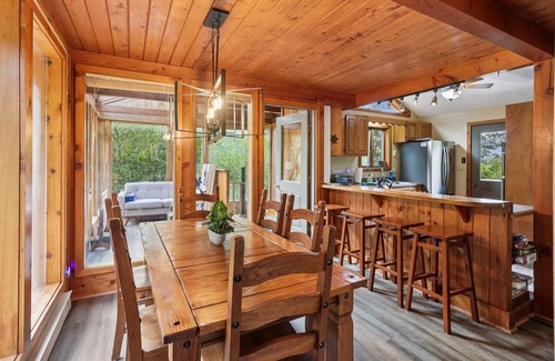 Northface Casa | Ski easiest access to Salamander Trail!