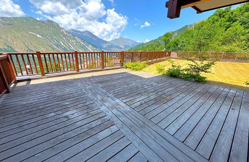 Saint-Martin-de-Belleville Apartamento | Alquiler de chalet a pie de pistas con terraza y todas las comodidades en St Martin de Belleville