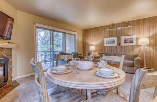 Century West Casa | Ski House 133 - Meredith Lodging