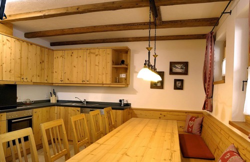 Hochkrimml Chalet De Esquí | Ski hut for 14 people, with sauna directly on the ski slope to the Zillertal Arena