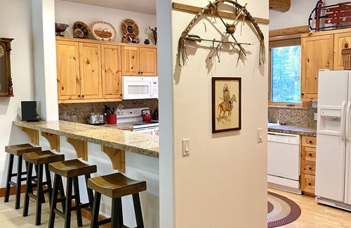 Big Sky Condominio | Ski In/Out LoneMooseMeadows Condo