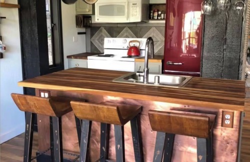 Olympic Valley Casa | ★★Ski In-Out! Mid-Mountain PALISADES home! Hot tub! Views! Walk to village! ★★