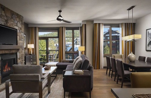 Truckee Complejo | Ski In/Out @ Northstar Lodge! Gondola, ski valet, underground parking! Sweet!