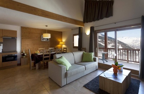 Sainte-Foy-Tarentaise Apartamento | Centro estación, fitness, piscina, terraza, balcón, tv, local para esquís, 41-48m²