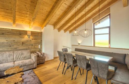 Kaprun Casa | Ski-in Ski-out Chalet Maiskogel 17A - by Alpen Apartments