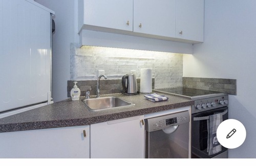 Whistler Creekside Apartamento | Ski In Ski out Cozy Condo in Creekside forest