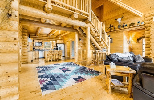 Lead Casa | Ski-in/ski-out lodge at Terry Peak with private hot tub, fireplaces & game room